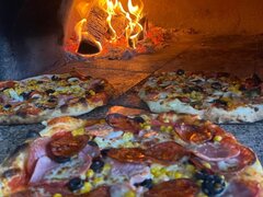 Vanzare cuptor pizza pe lemne